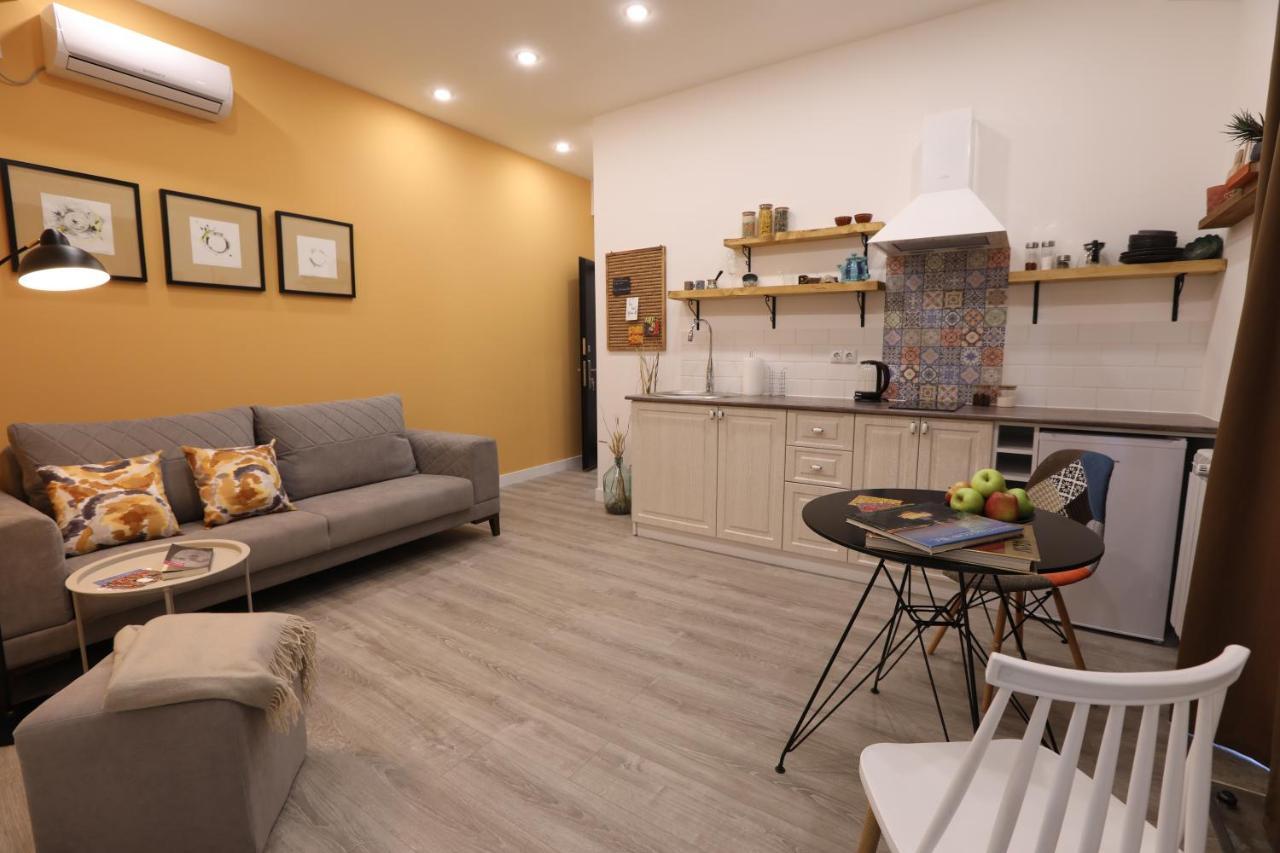 Hotelise I Blue-Poppy Apartment يريفان المظهر الخارجي الصورة