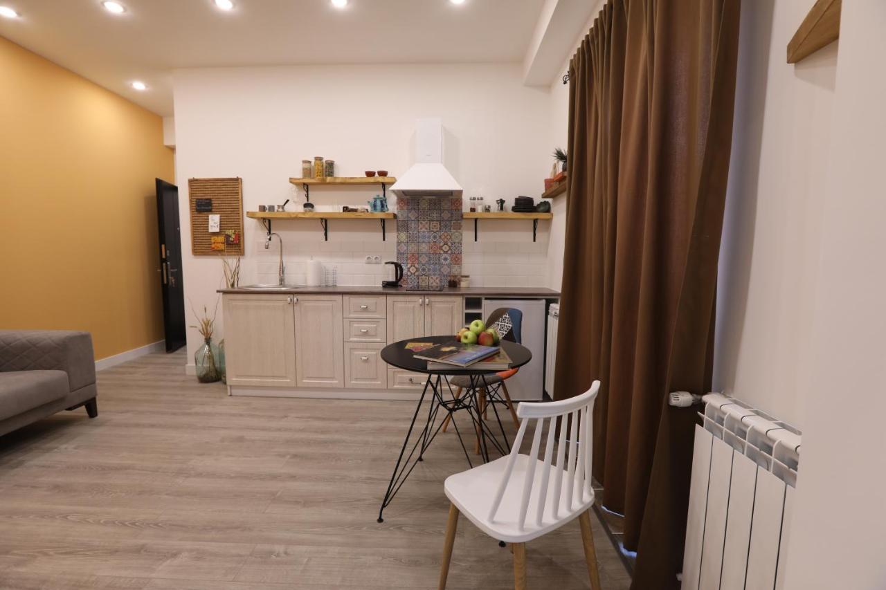 Hotelise I Blue-Poppy Apartment يريفان المظهر الخارجي الصورة