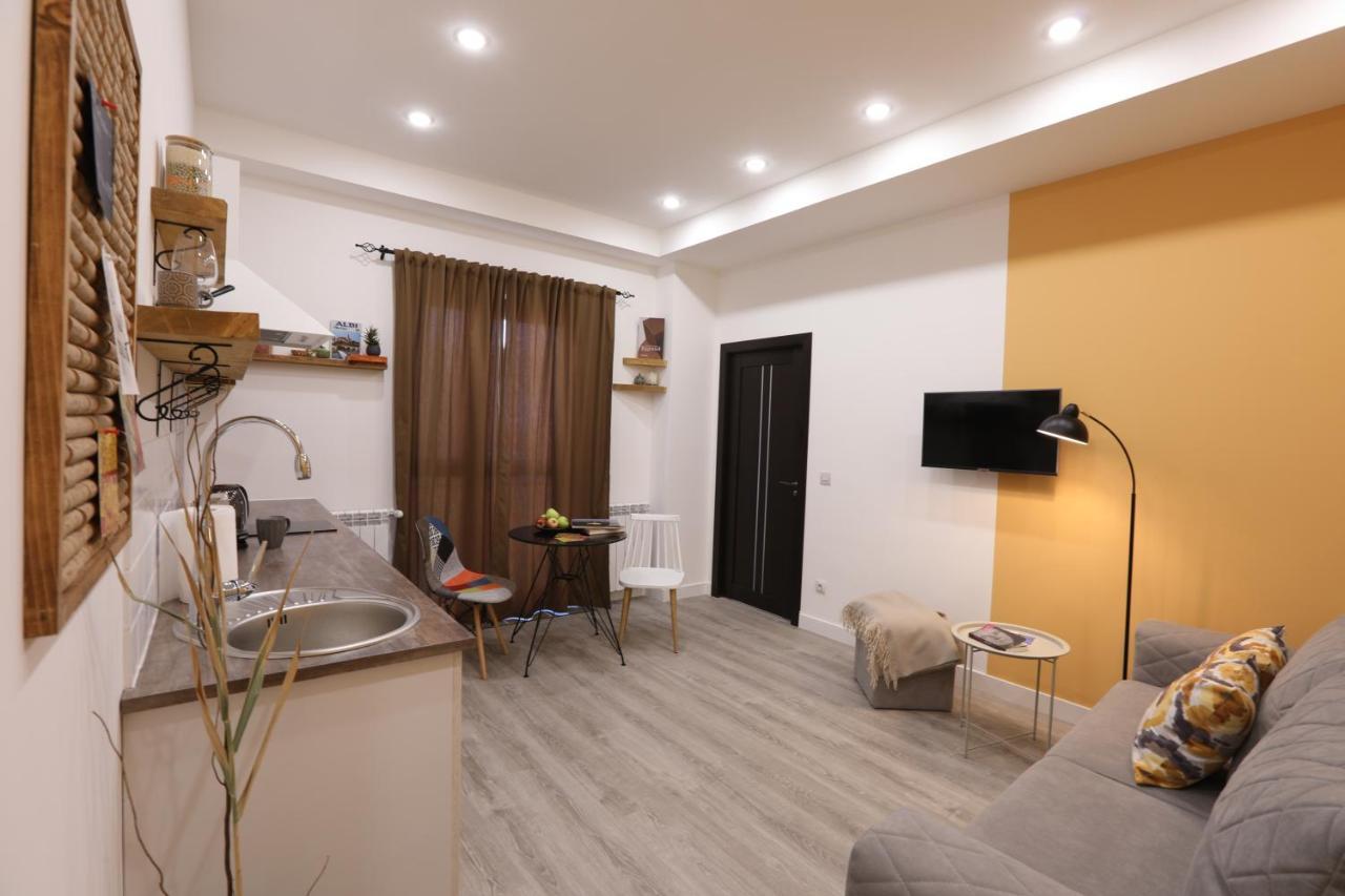 Hotelise I Blue-Poppy Apartment يريفان المظهر الخارجي الصورة