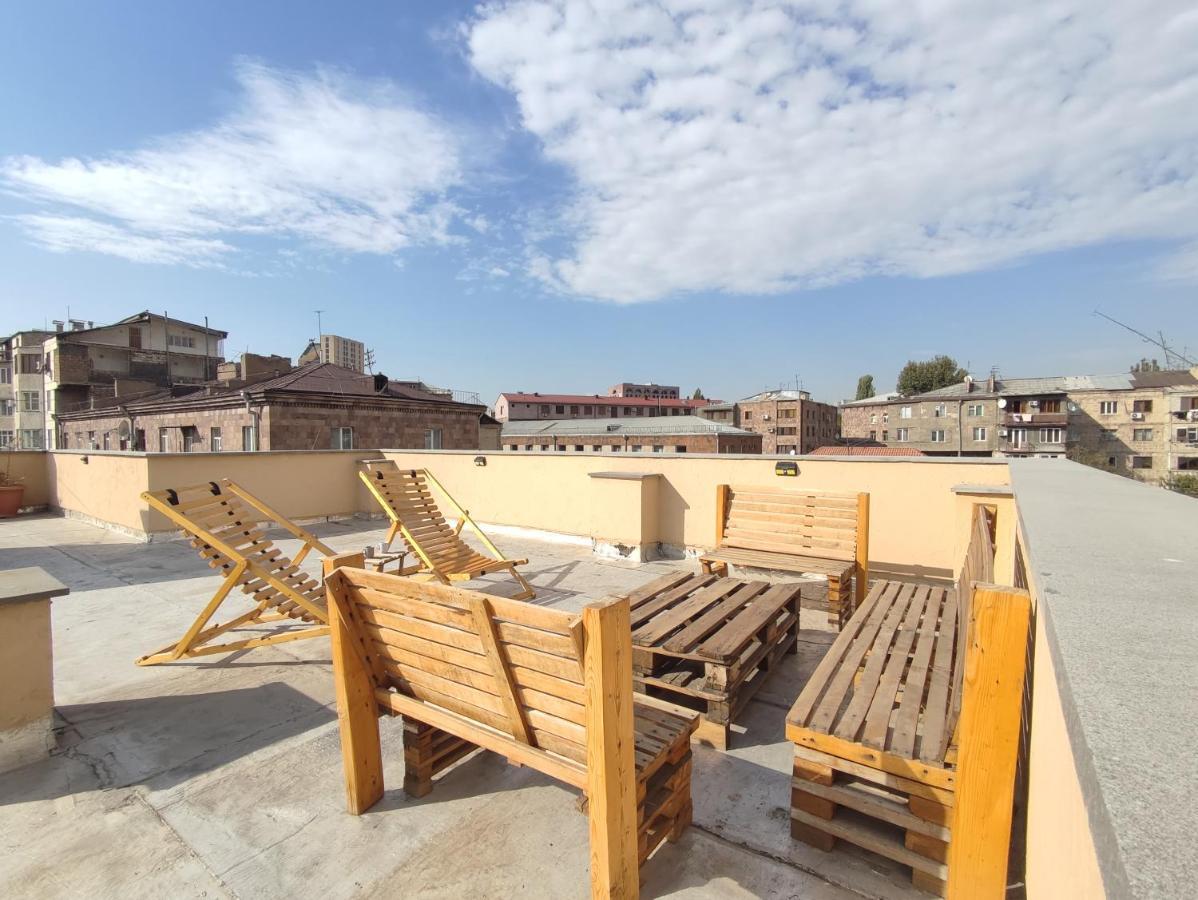 Hotelise I Blue-Poppy Apartment يريفان المظهر الخارجي الصورة